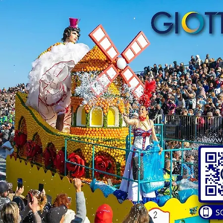 Grand 2 Pieces Climatise Avec Terrasse Et Garage Prive Pres De La - Fr-1-196-311 Apartman Menton